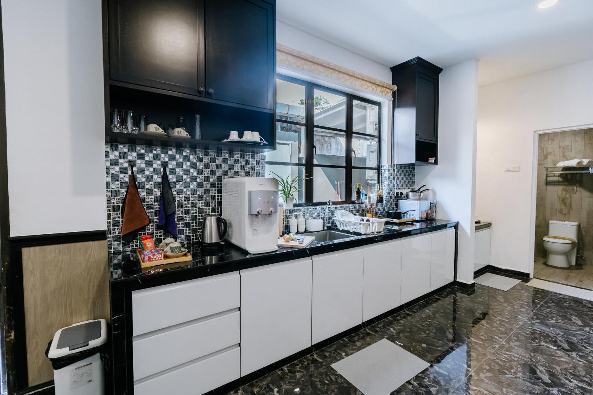 Wang'S Bnb 4 Bedrooms Villa George Town Bagian luar foto